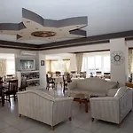 Hotel Athinoula 2*