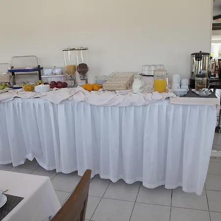 Athinoula Hotel 2*