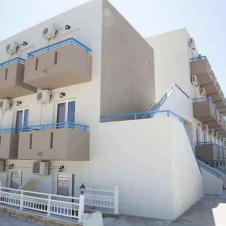 Athinoula Hotel 2*