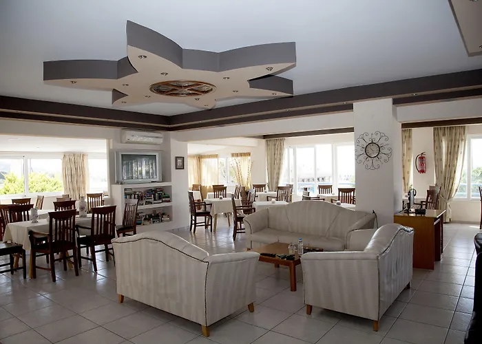 Hotel Athinoula 2*