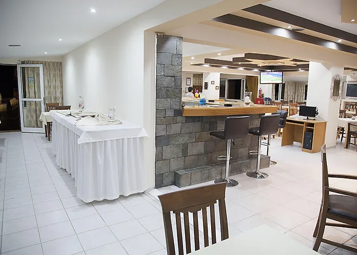 Athinoula Hotel