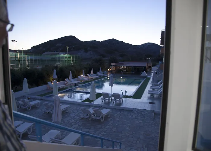 Hotel Athinoula 2*