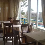 Athinoula Hotell 2*